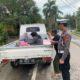 Polantas Bone Tindak Pick Up yang Angkut Penumpang di Jalan Raya