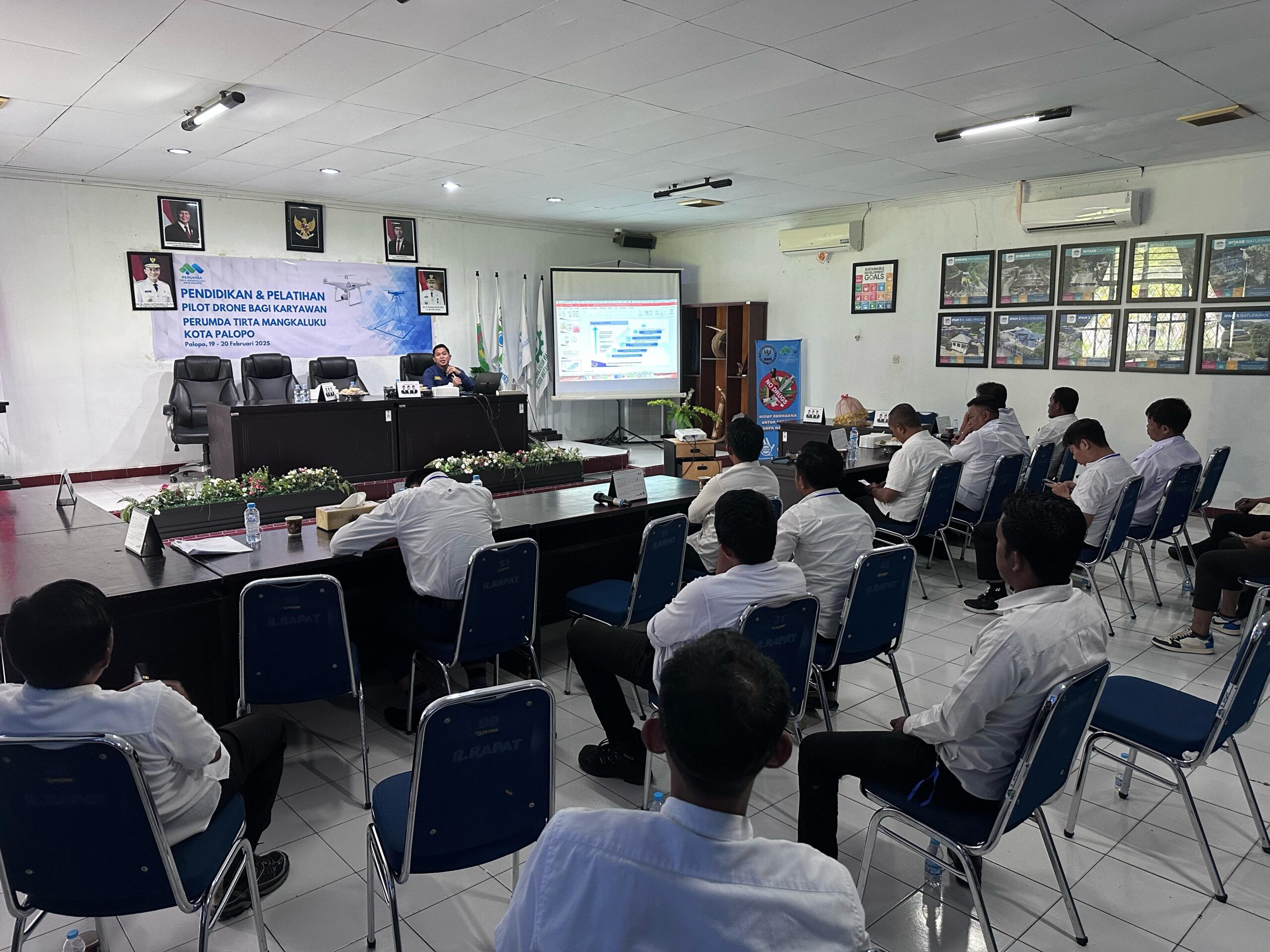 Perumda Tirta Mangkaluku Palopo Latih Karyawan Jadi Pilot Drone