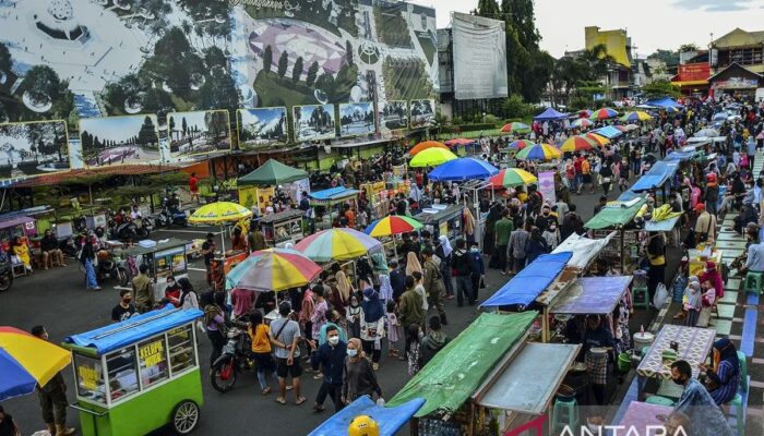 Ramadhan Dunia: Mengintip Tradisi Ramadhan di Indonesia