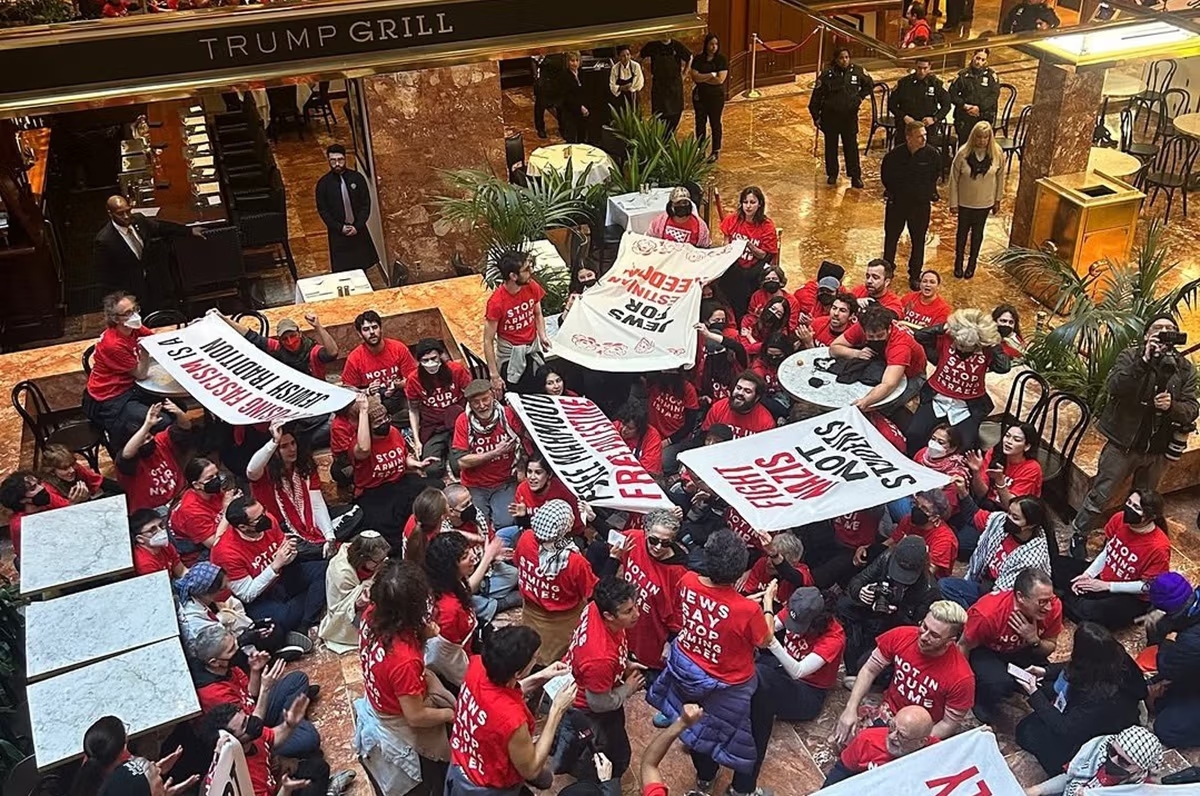 Mahasiswa Pro-Palestina Ditahan, Aktivis Yahudi Geruduk Trump Tower