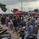 Ratusan Warga Serbu Pasar Murah Ramadhan di Sports Center Rappang