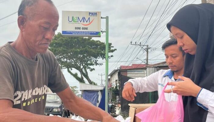 PNM Palopo Berbagi Takjil, Wujud Kepedulian di Bulan Ramadan