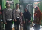 Polisi Ciputat Bantu Ibu-Anak Kehabisan Tiket Mudik, Ajak Buka Puasa Bersama