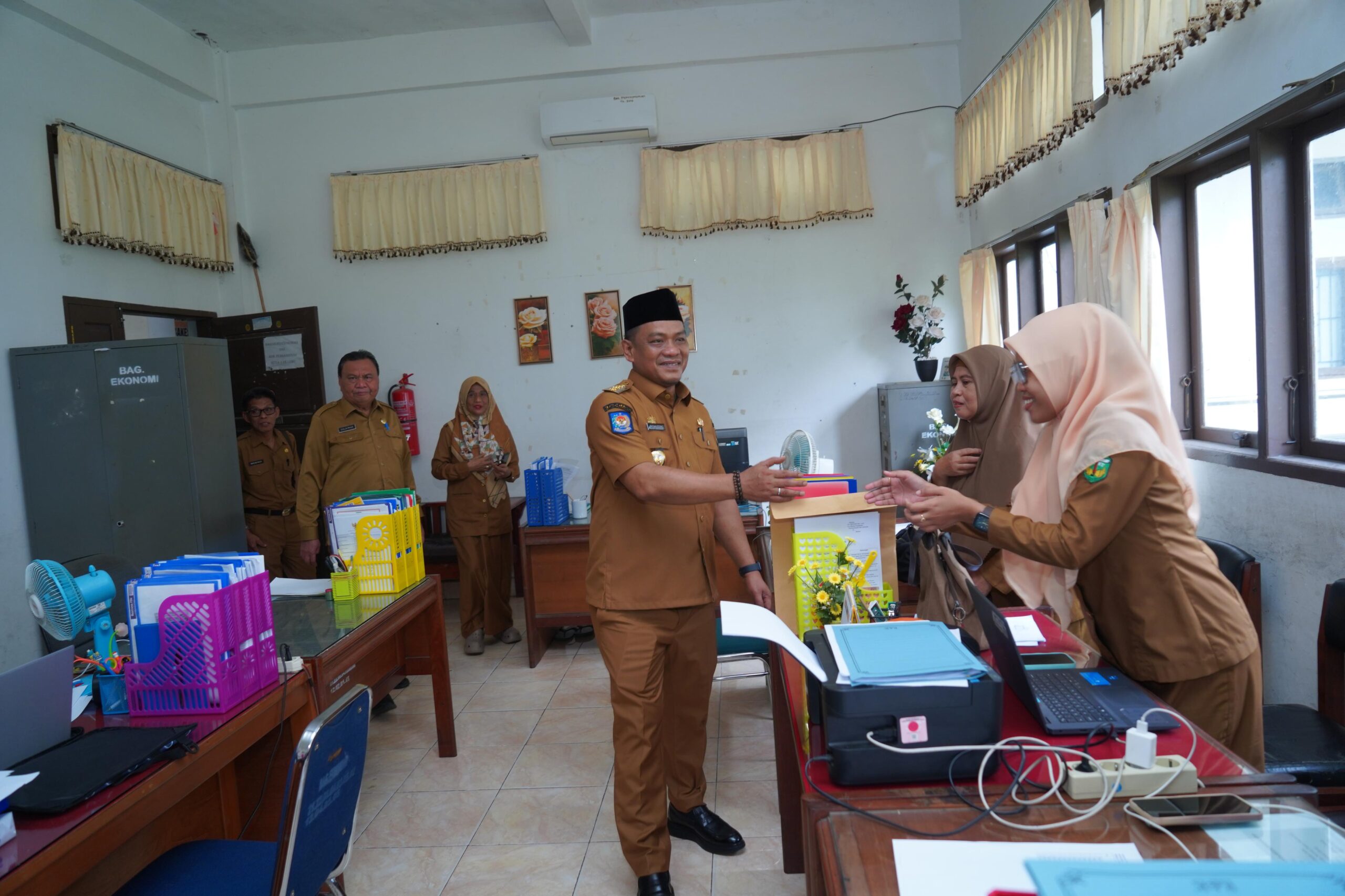 Patahudding Ingin Kantor Bupati Bersih