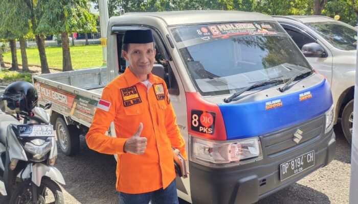 Kesederhanaan Anggota DPRD Sidrap, Pilih Mobil Pickup Tua sebagai Randis