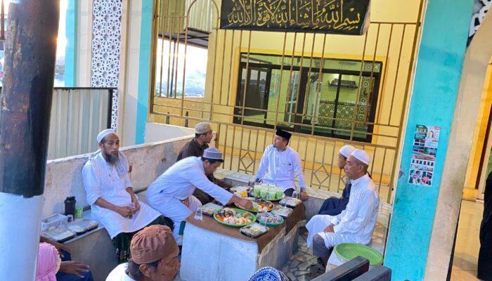 Hangat dan Akrab, Tasming Hamid Disambut Antusias Saat Buka Puasa Bersama
