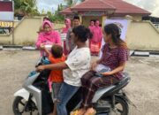 Polsek Baranti Berbagi Takjil untuk Pengendara Menjelang Berbuka
