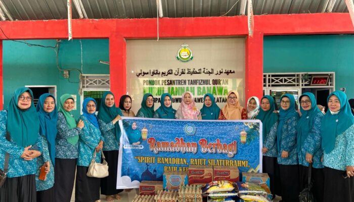 TP PKK Luwu Gelar “Ramadhan Berbagi” di Ponpes dan Lokasi Kebakaran