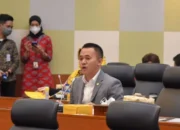 Tersangka Korupsi Pertamina Bikin Grup WA ‘Orang-Orang Senang’, Anggota DPR: Ironis!