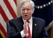 Trump Naikkan Tarif Impor China Jadi 245 Persen