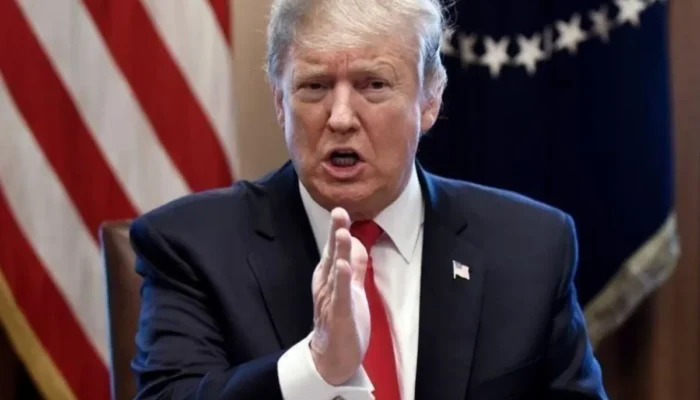 Trump Naikkan Tarif Impor China Jadi 245 Persen