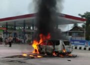Ledakan Hebat! Minibus Diduga Muat BBM Terbakar di SPBU Sidrap