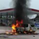 Ledakan Hebat! Minibus Diduga Muat BBM Terbakar di SPBU Sidrap