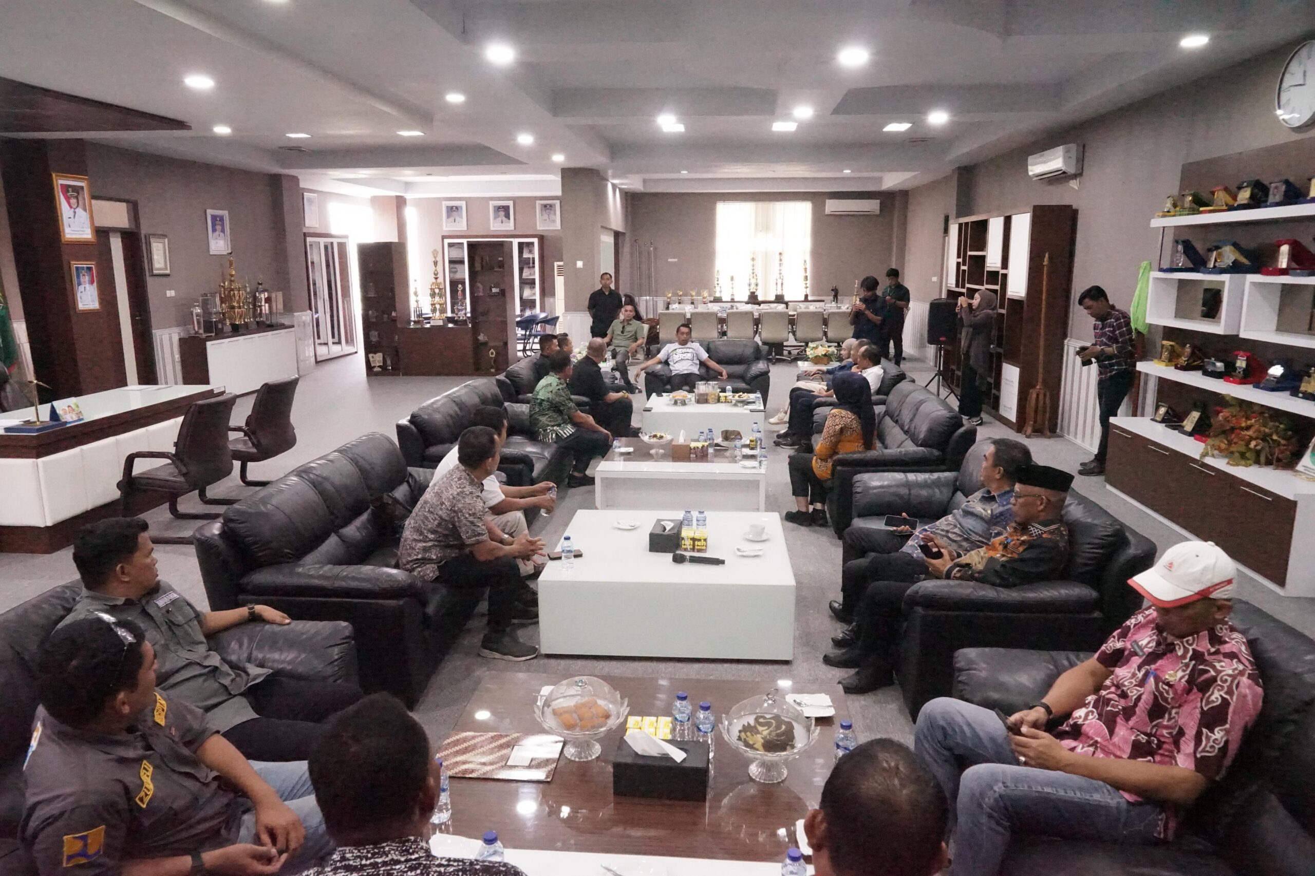 Komisi D DPRD Sulsel Kunjungi Sidrap, Fokus Perbaikan Jalan