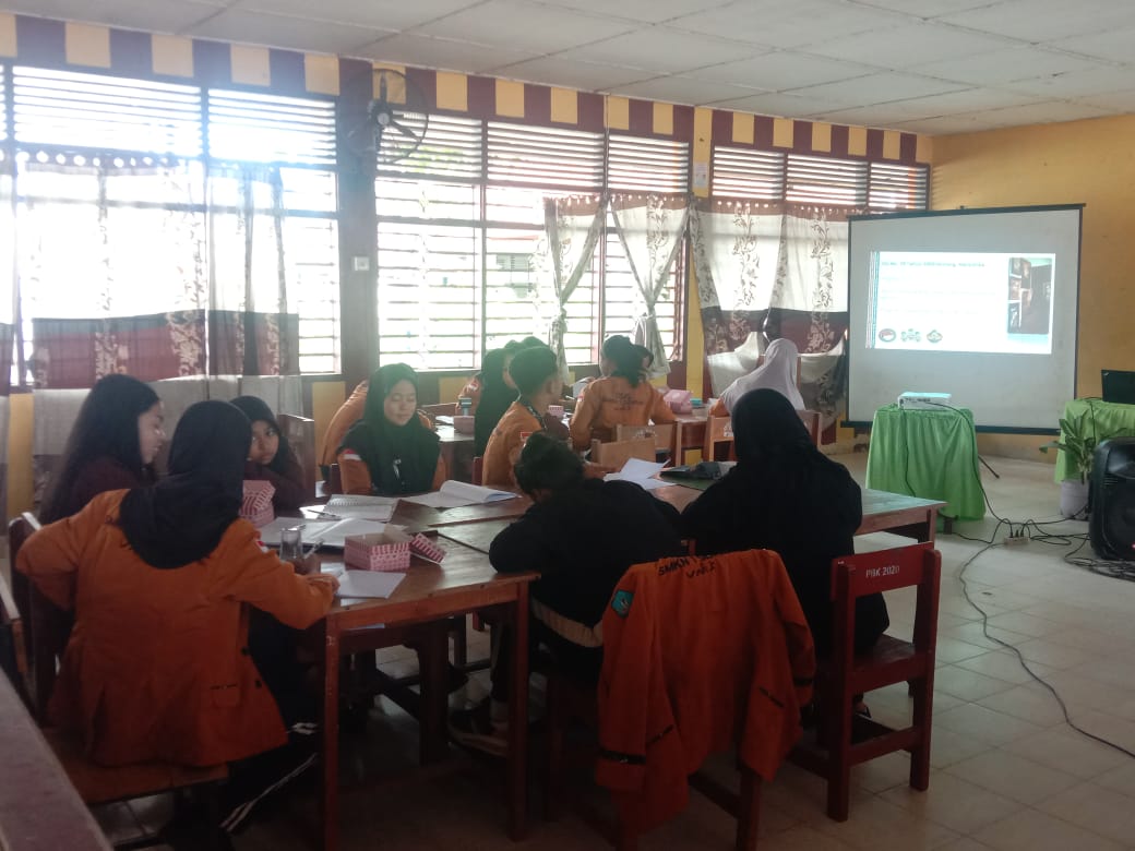 Satresnarkoba Sidrap Edukasi Pelajar SMKN 1 tentang Bahaya Narkotika