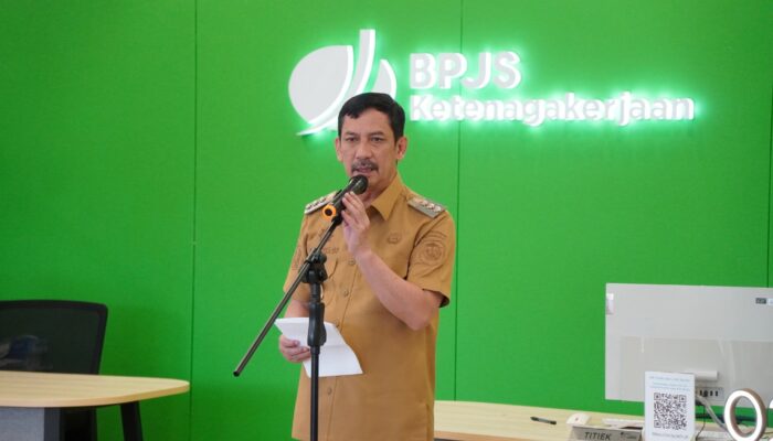 Pj Wali Kota Palopo Hadiri Peringatan Hari Buruh Internasional