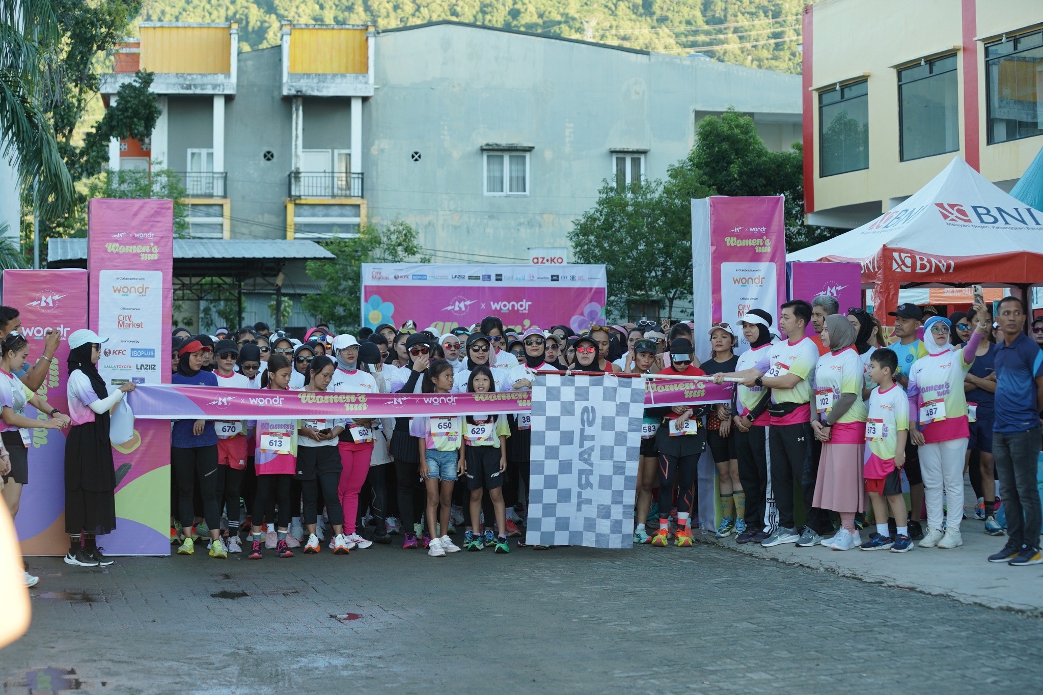 Kadis Pendidikan Palopo Hadiri Pelepasan Peserta Women’s Run 2025