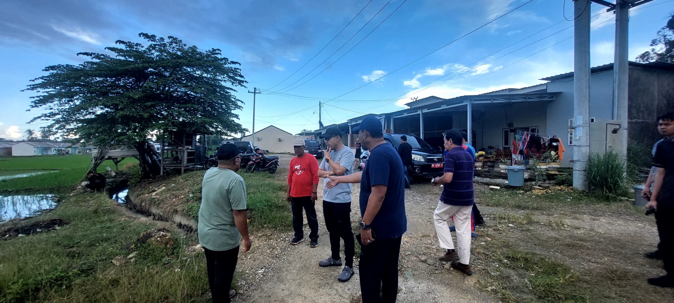 Wabup Bone Pantau Langsung Dugaan Limbah Perumahan Cemari Lahan Pertanian Warga