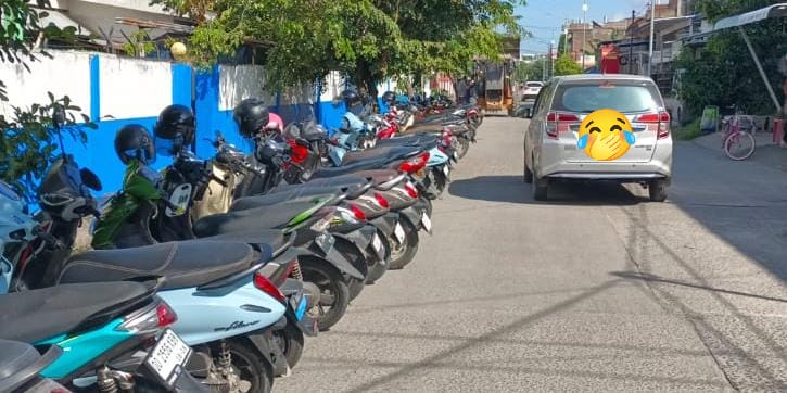 Warga Keluhkan Parkir Liar dan Pengendara di Bawah Umur, Satlantas Sidrap Siap Lakukan Sosialisasi