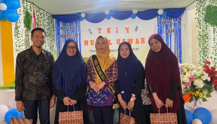 Penamatan Angkatan V TKIT Nurul Uswah Sidrap Dihadiri Bunda PAUD