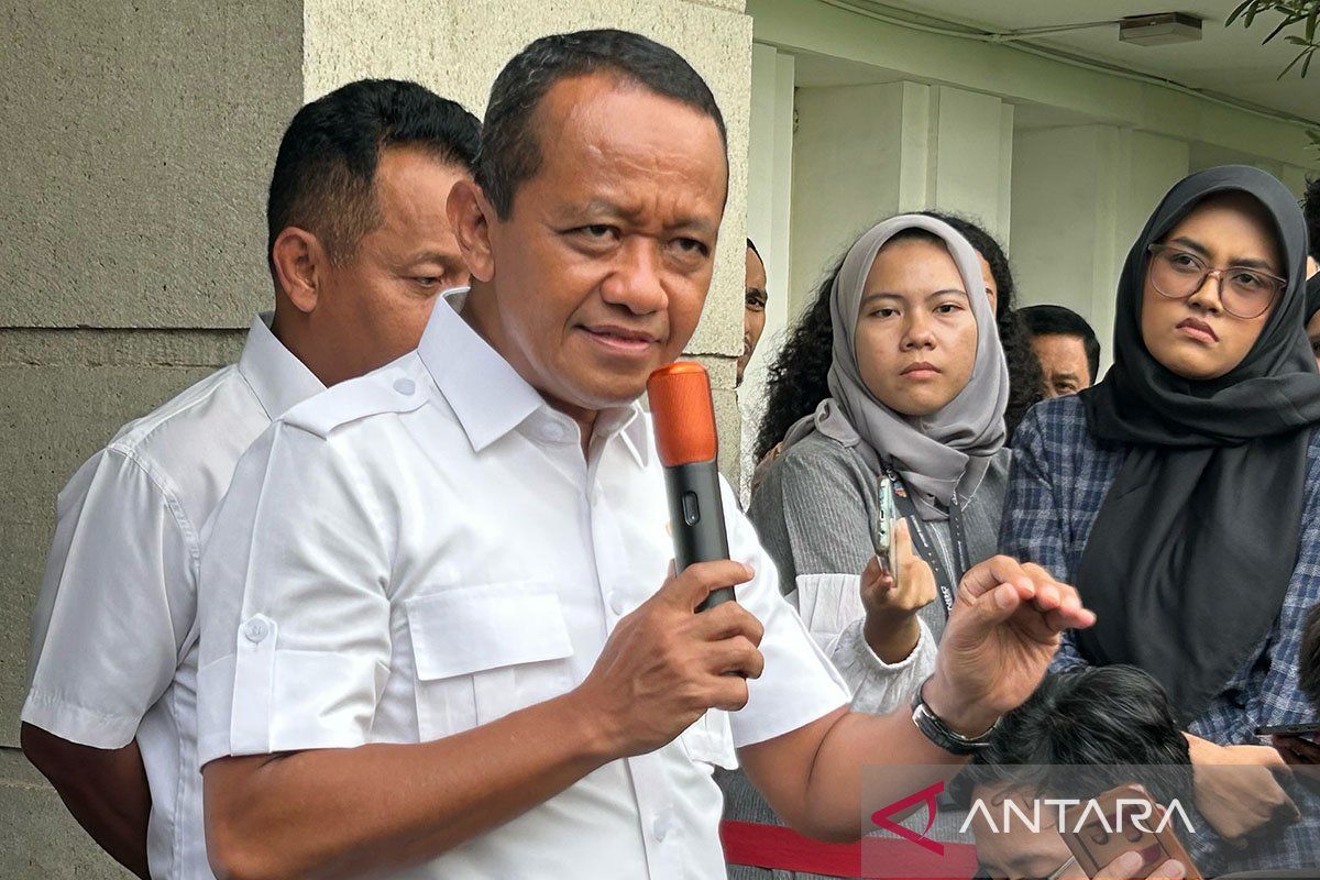 Polemik Tambang Nikel di Pulau Gag, Bahlil: Jauh dari Kawasan Wisata Raja Ampat