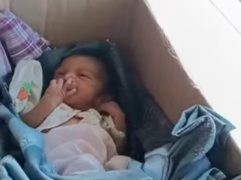 Penemuan Bayi Dalam Kardus Gegerkan Warga Mango, Sidrap