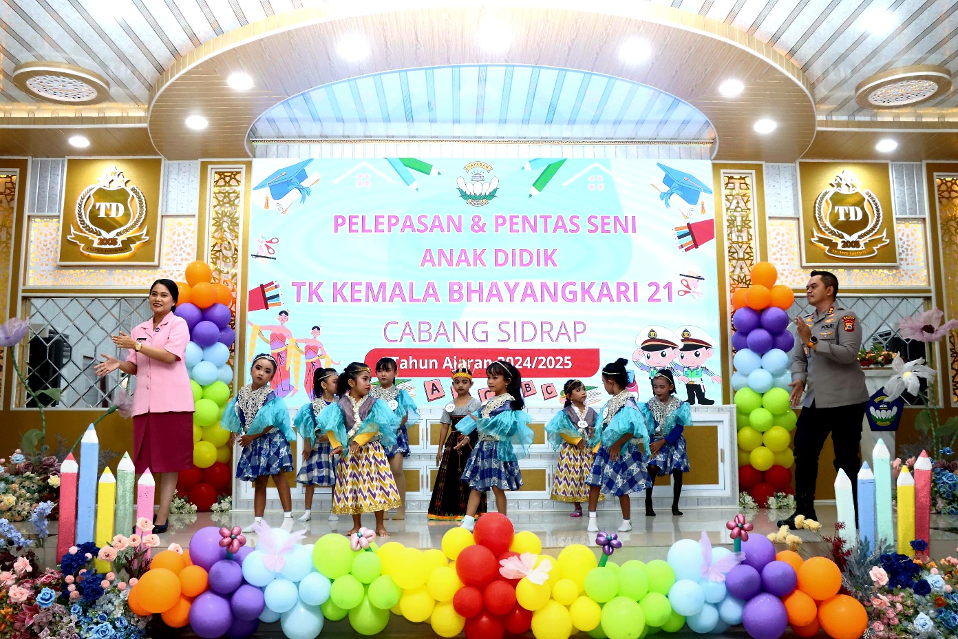 Kapolres Sidrap Apresiasi Pentas Seni TK Kemala Bhayangkari 21 