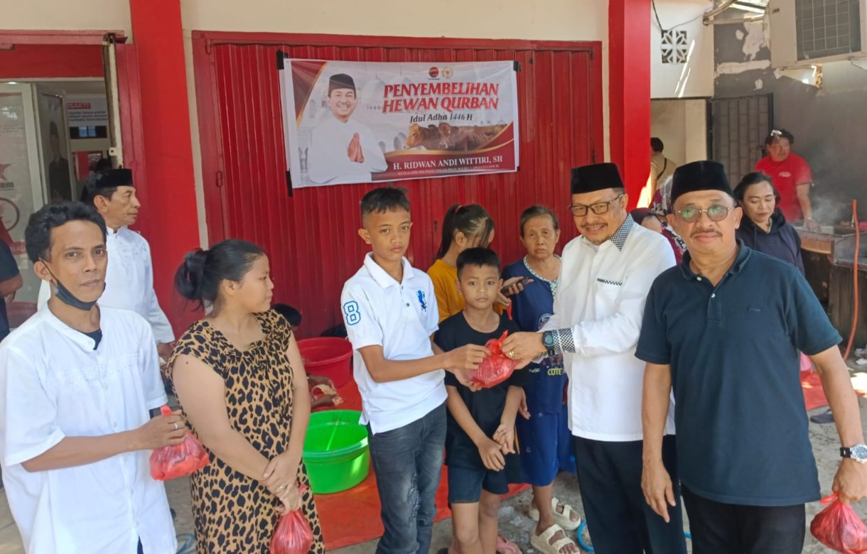 Tahun Ini, PDIP Sulsel Kembali Berkurban Ratusan Ekor Sapi, 45 Khusus Disumbang ARW