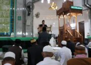 Bupati Lutra Ajak Warga Perkuat Iman dan Kepedulian Lewat Idul Adha