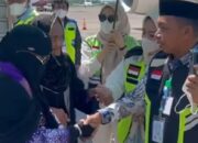 Bupati Sidrap Jemput 263 Jamaah Haji Asal Sidrap di Bandara Sultan Hasanuddin