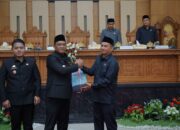 Pemkab Luwu Serahkan RPJMD 2025–2029 dan Laporan APBD 2024