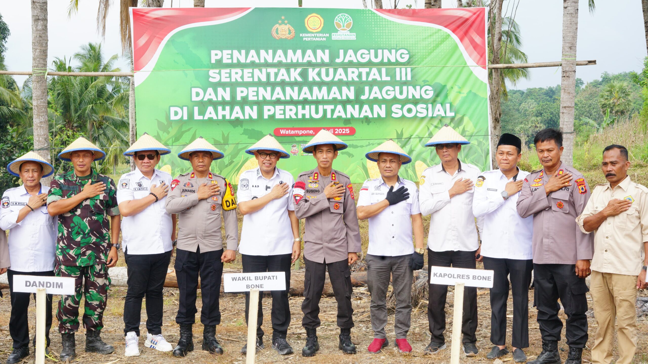 Polri Tanam Jagung Serentak, Wabup Bone Apresiasi Peran dalam Ketahanan Pangan