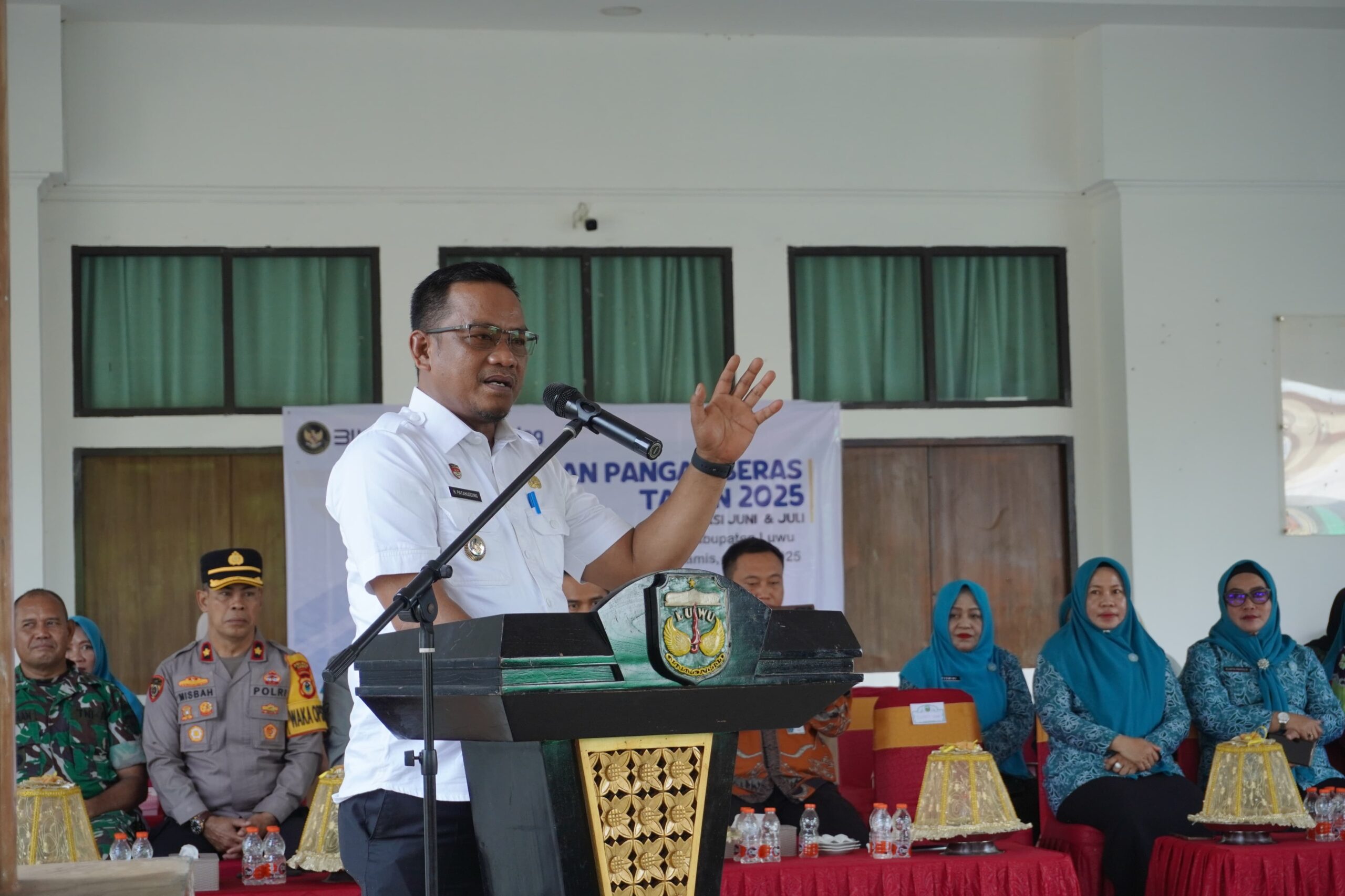 Pemkab Luwu Salurkan 747 Ton Beras untuk 37 Ribu Keluarga