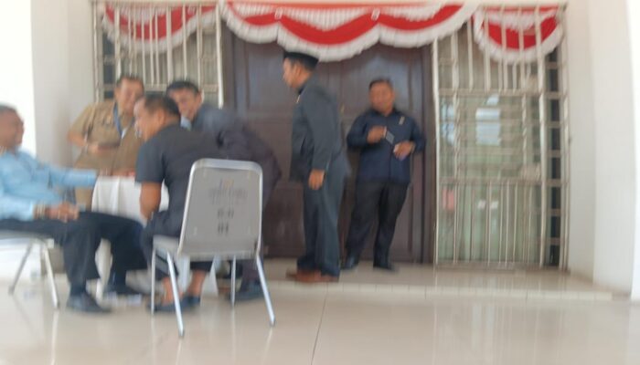 Rapat Paripurna LKPJ APBD 2024, Legislator Luwu Pilih Keluar Merokok