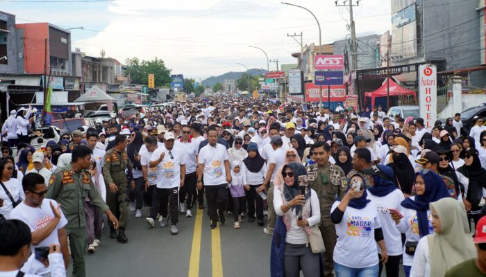 Jalan Sehat Anti Mager Warnai Hari Jadi Kabupaten Luwu