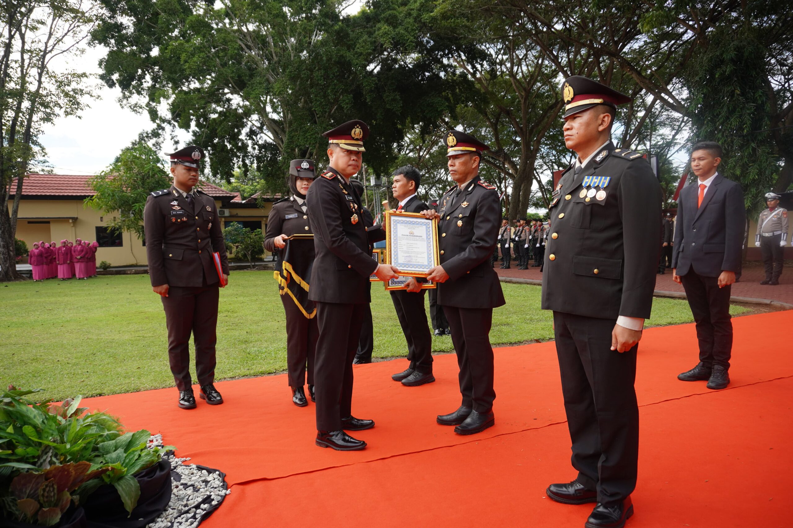 Hari Bhayangkara ke-79, Kapolres Luwu Ajak Anggota Bekerja dengan Presisi