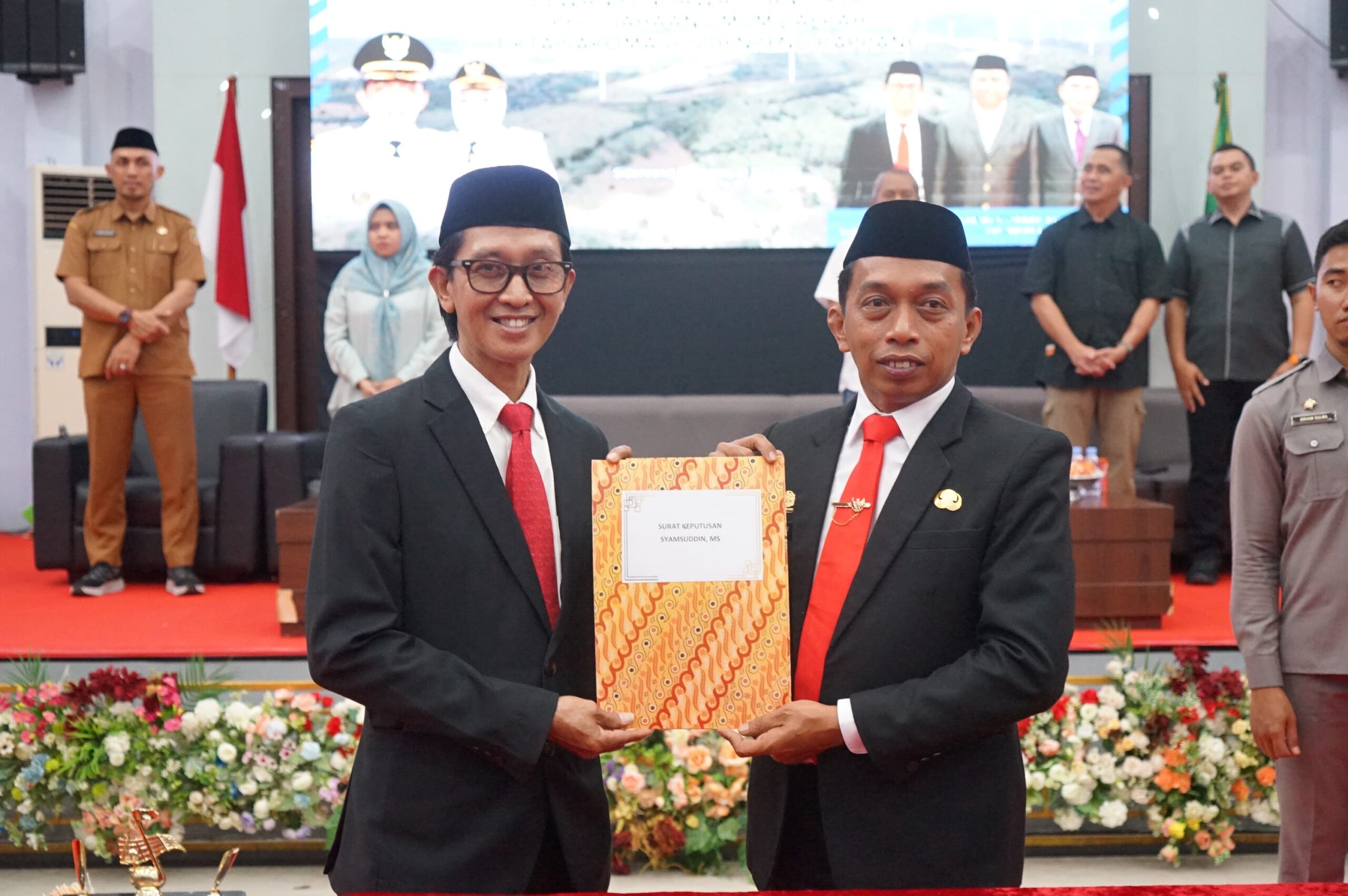 Bupati Sidrap Lantik Jajaran Baru Perumda Tirta Saromase