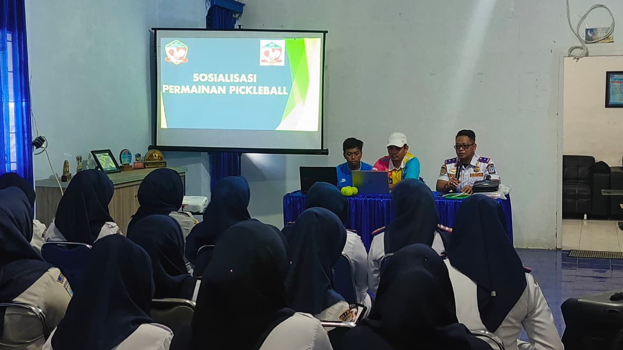 Pickleball Mulai Diperkenalkan di Lingkungan Dishub Bone
