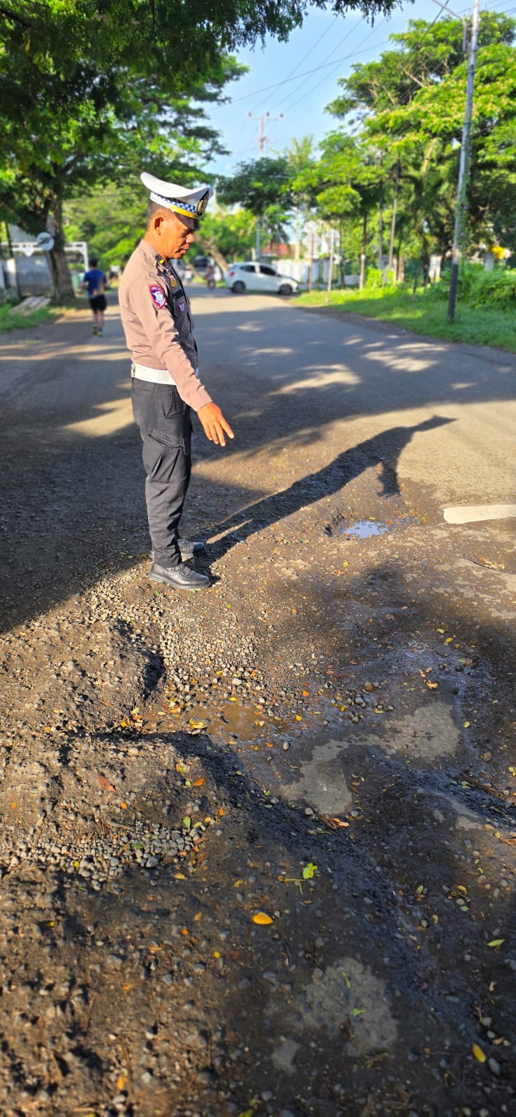 Cegah Laka Lantas, Satlantas Bone Lakukan Survei Jalan Rusak