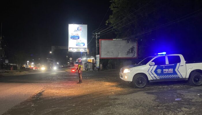 Blue Light Patrol Satlantas Polres Bone Jaga Keamanan Malam Hari