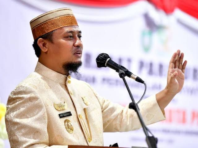 Gubernur Sulsel Minta Kenaikan Pajak Daerah Ditunda dan Dikaji Ulang