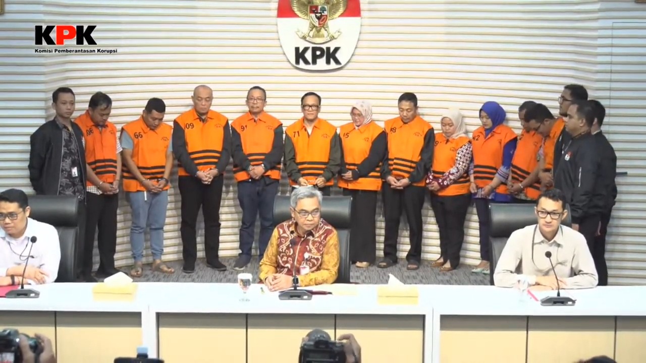 Sambil Digiring ke Mobil Tahanan, Noel Ucapkan Maaf dan Harapkan Amnesti