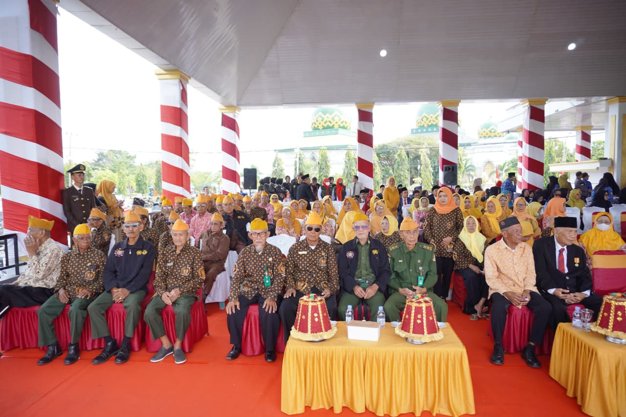 Upacara HUT Kemerdekaan RI di Belopa, Veteran Jadi Tamu Kehormatan