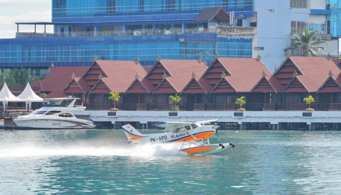 Luncurkan Seaplane dan Water Aerodrome, Menteri Dudy: Solusi Konektivitas Antar Pulau di Sulsel