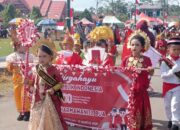 Sehari Penuh Semangat, Gerak Jalan Pelajar Meriahkan HUT RI ke-80 di Bua