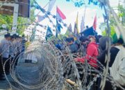Demo Tolak Kenaikan PBB-P2 di Bone Ricuh, 5 Pendemo Dilarikan ke Rumah Sakit