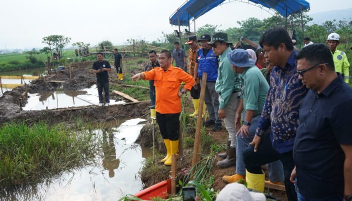 Patahkan Spekulasi, Bupati Lutim Minta Uji Lab Tanah, Air, dan Udara