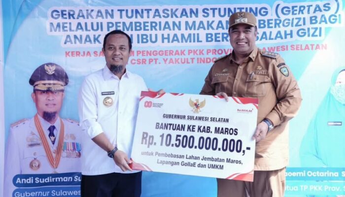 Gubernur Sulsel Serahkan Bantuan Rp10,5 M untuk Pemkab Maros, Fokus Bangun Ini
