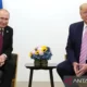 Trump dan Putin Saling Jabat Tangan di Alaska, Dunia Menanti Hasilnya