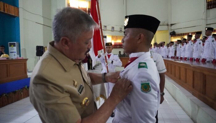 Bupati Pinrang Kukuhkan 70 Anggota Paskibraka